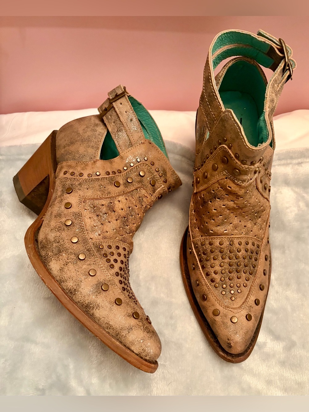 Corral Women’s Distressed brown Tan Studded Cutout Booties 9